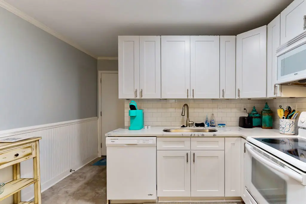 Beachfront villa near golf with pool, hot tub, & balcony - snowbird-friendly