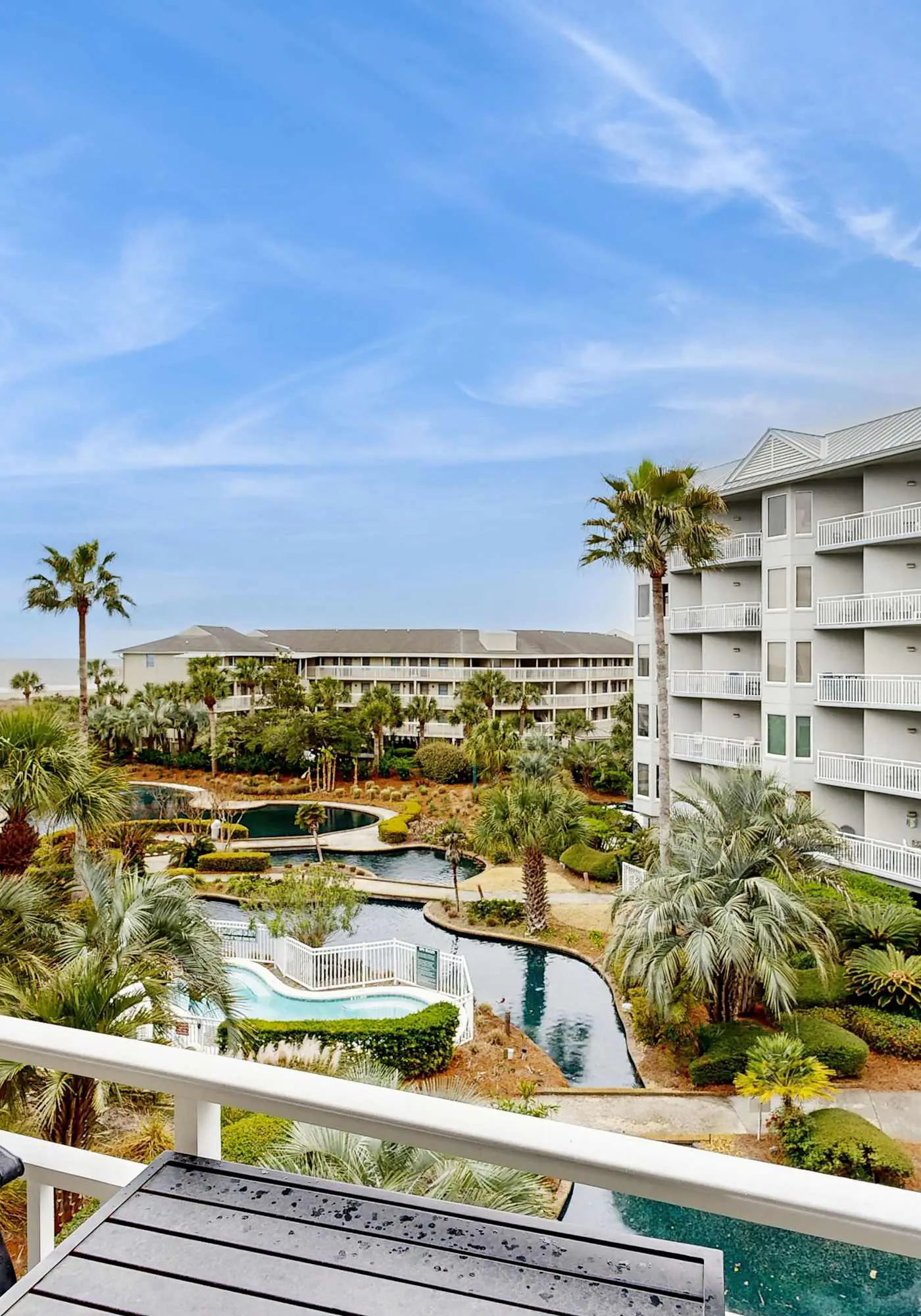 Oceanfront condo with pools, hot tubs, fitness room, & central AC