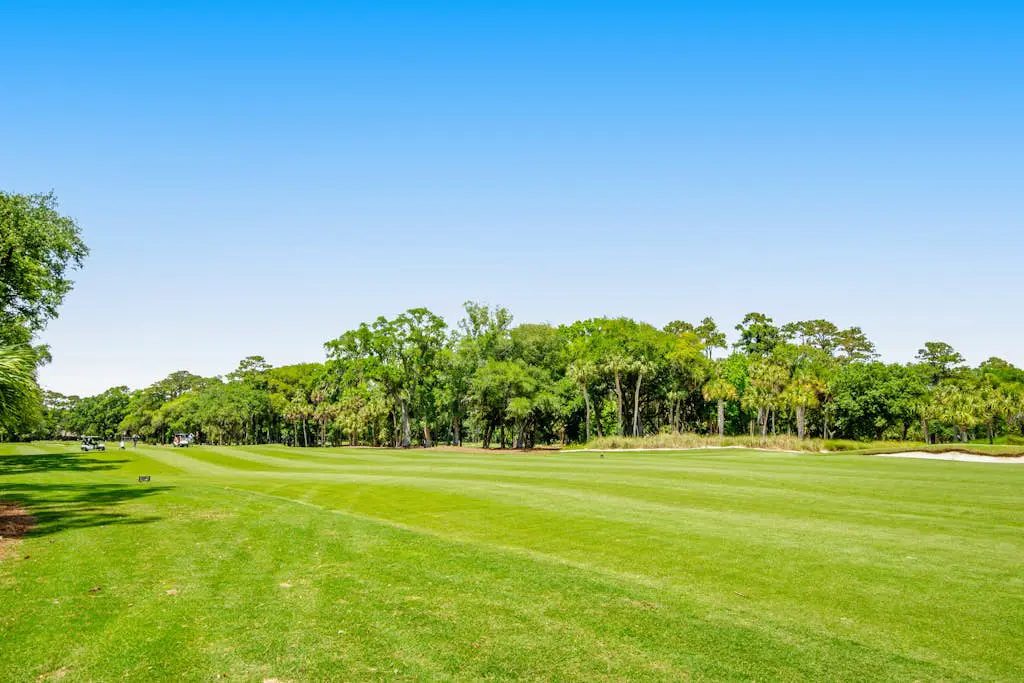 Coastal resort-style villa with pool, golf, & balcony - W/D, AC, & dog-friendly