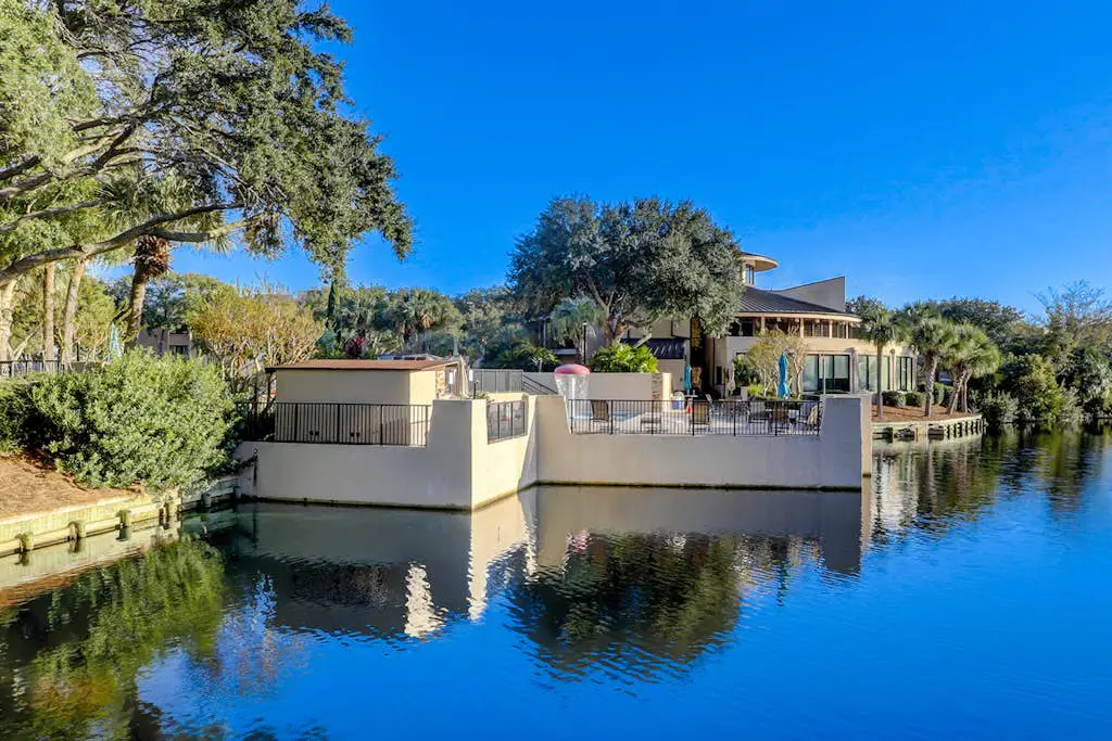 Ocean view condo at beachfront resort with pool, hot tub, pickleball & tennis