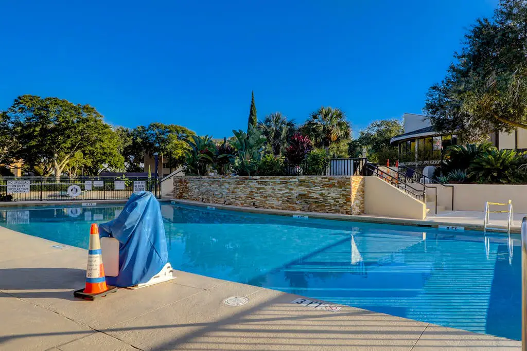 Ocean view condo at beachfront resort with pool, hot tub, pickleball & tennis