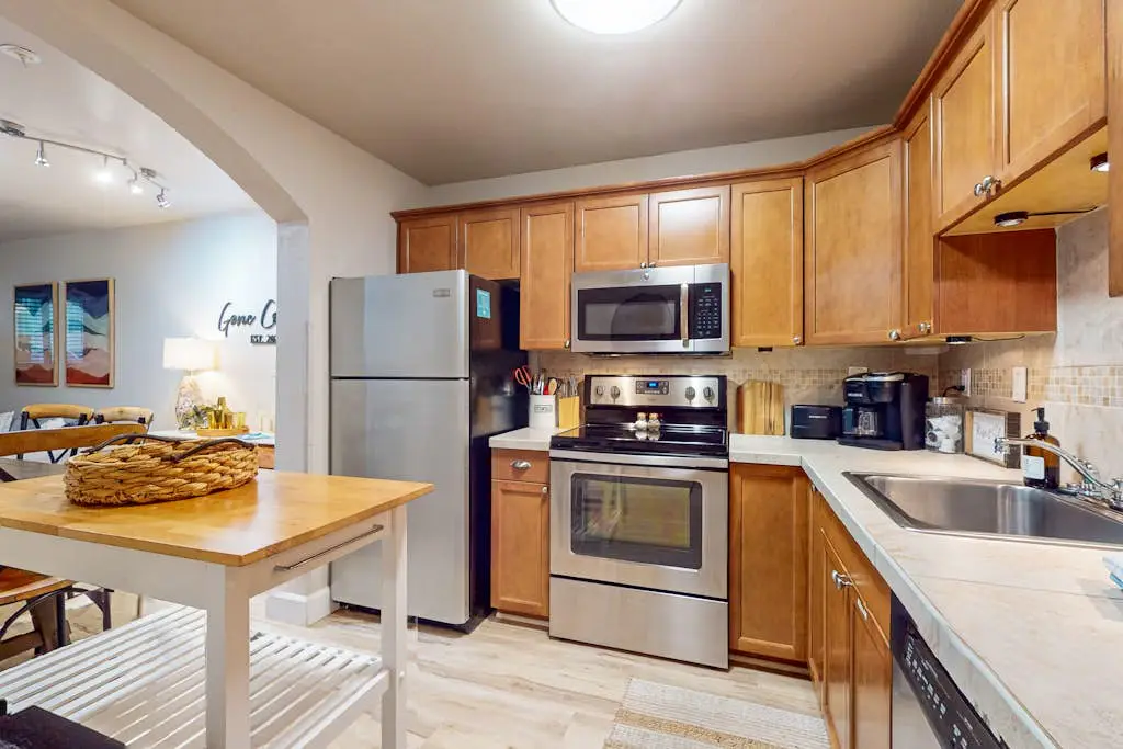 First Floor Condo near the sound with beach gear, washer dryer & pools