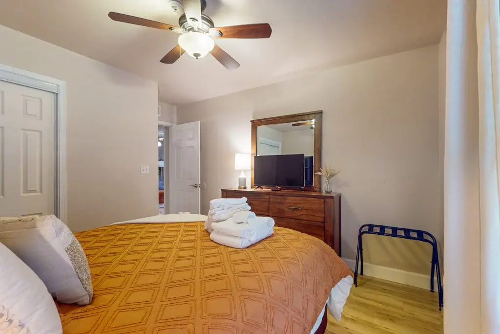 First Floor Condo near the sound with beach gear, washer dryer & pools