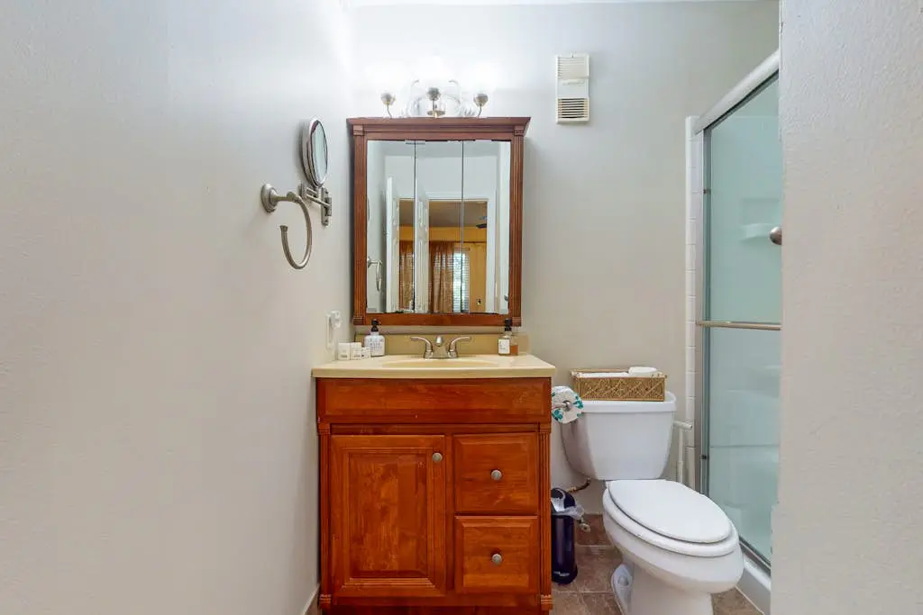 First Floor Condo near the sound with beach gear, washer dryer & pools