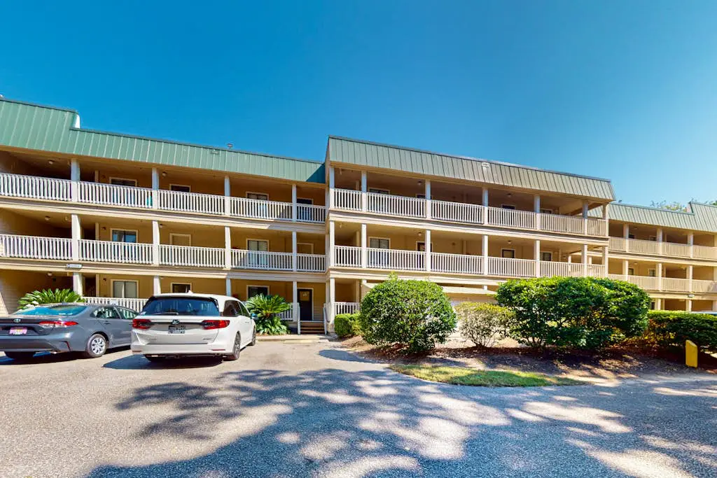 First Floor Condo near the sound with beach gear, washer dryer & pools