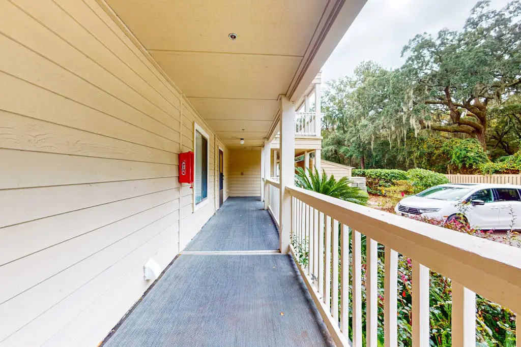 First Floor Condo near the sound with beach gear, washer dryer & pools