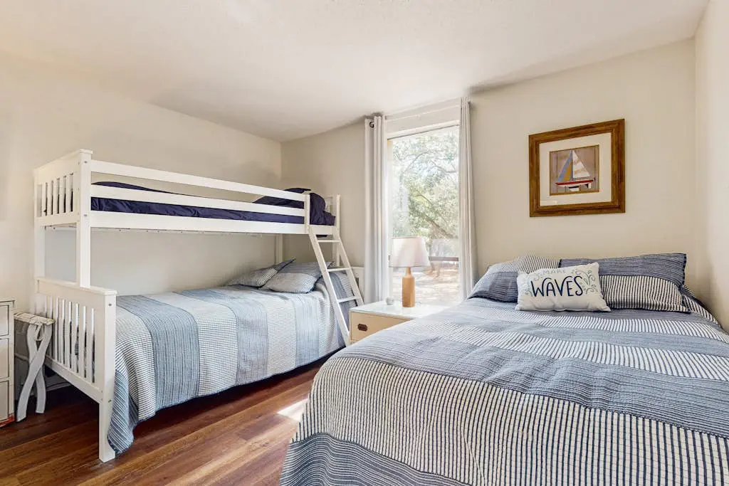 Perfect condo across street from beach access with outdoor pool & grill