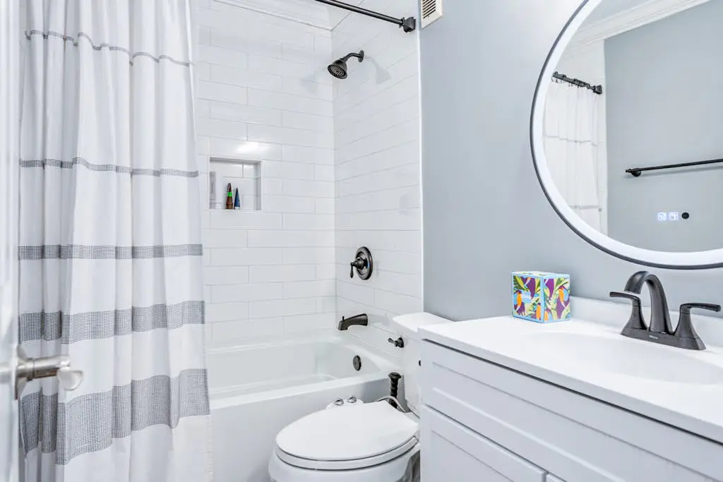 Updated getaway with pools, hot tub, close to beach
