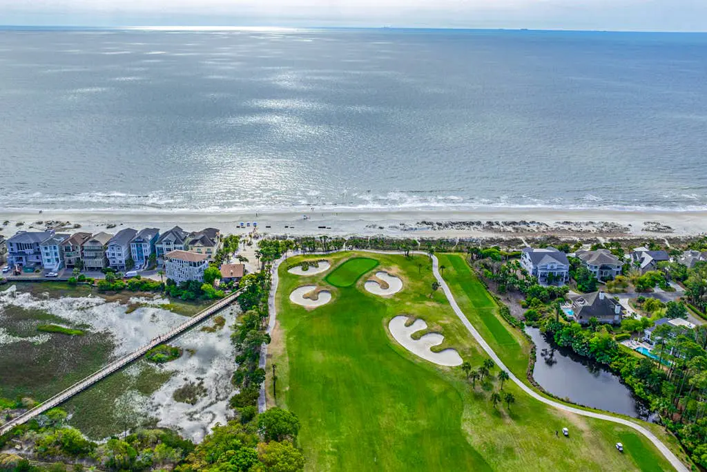 Updated getaway with pools, hot tub, close to beach