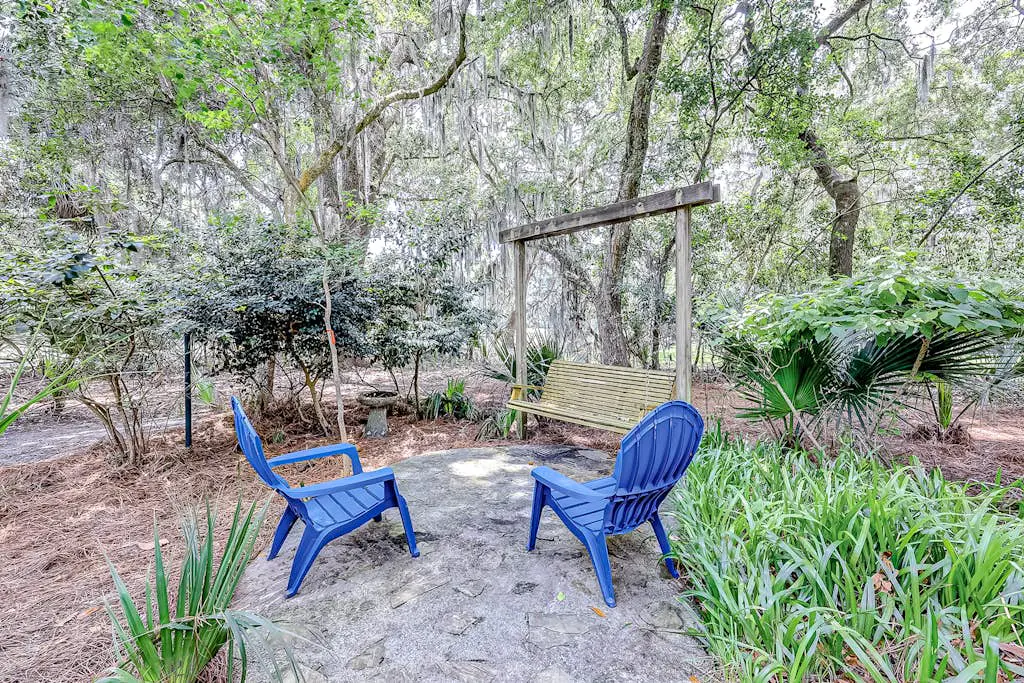 French Home on Golf Course Private Pool & Hot Tub