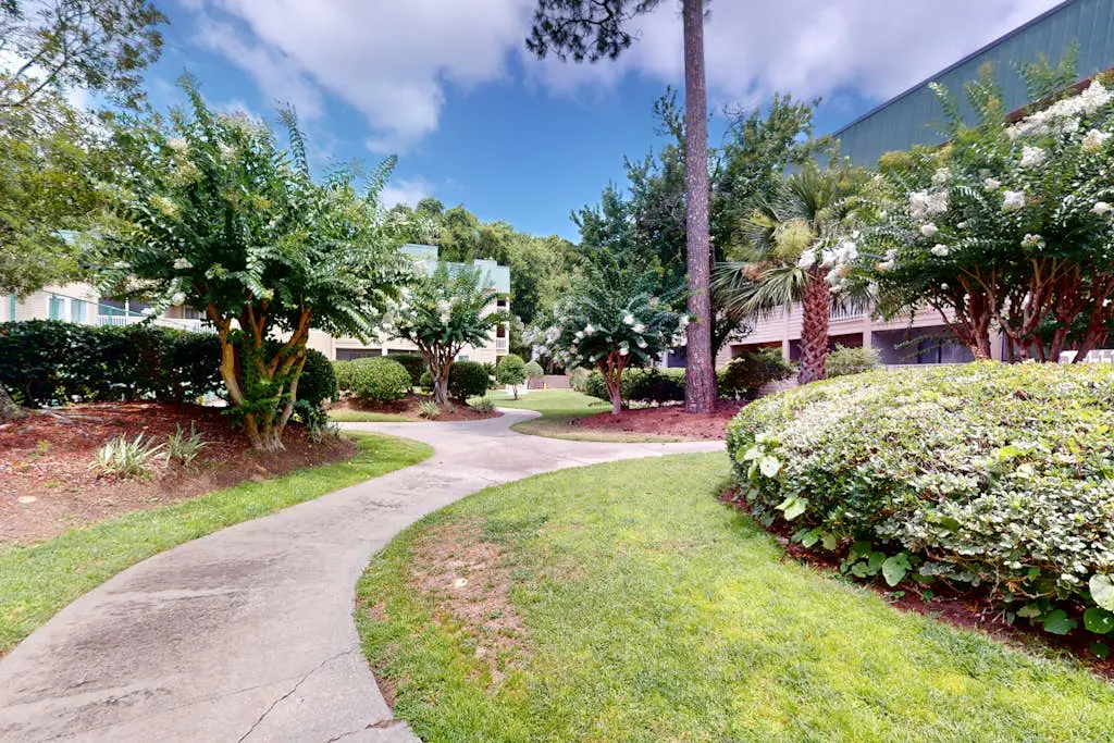 Coastal condo with indoor and outdoor pool, tennis and pickleball courts
