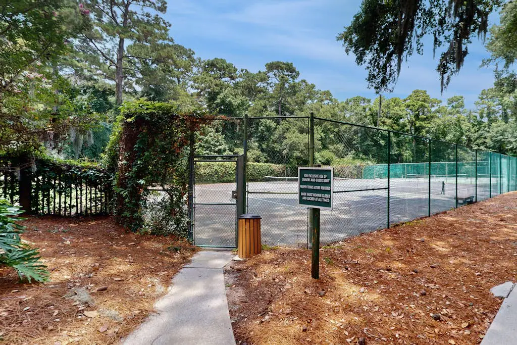 Charming condo with lagoons views, shared pool, golf nearby, and deck