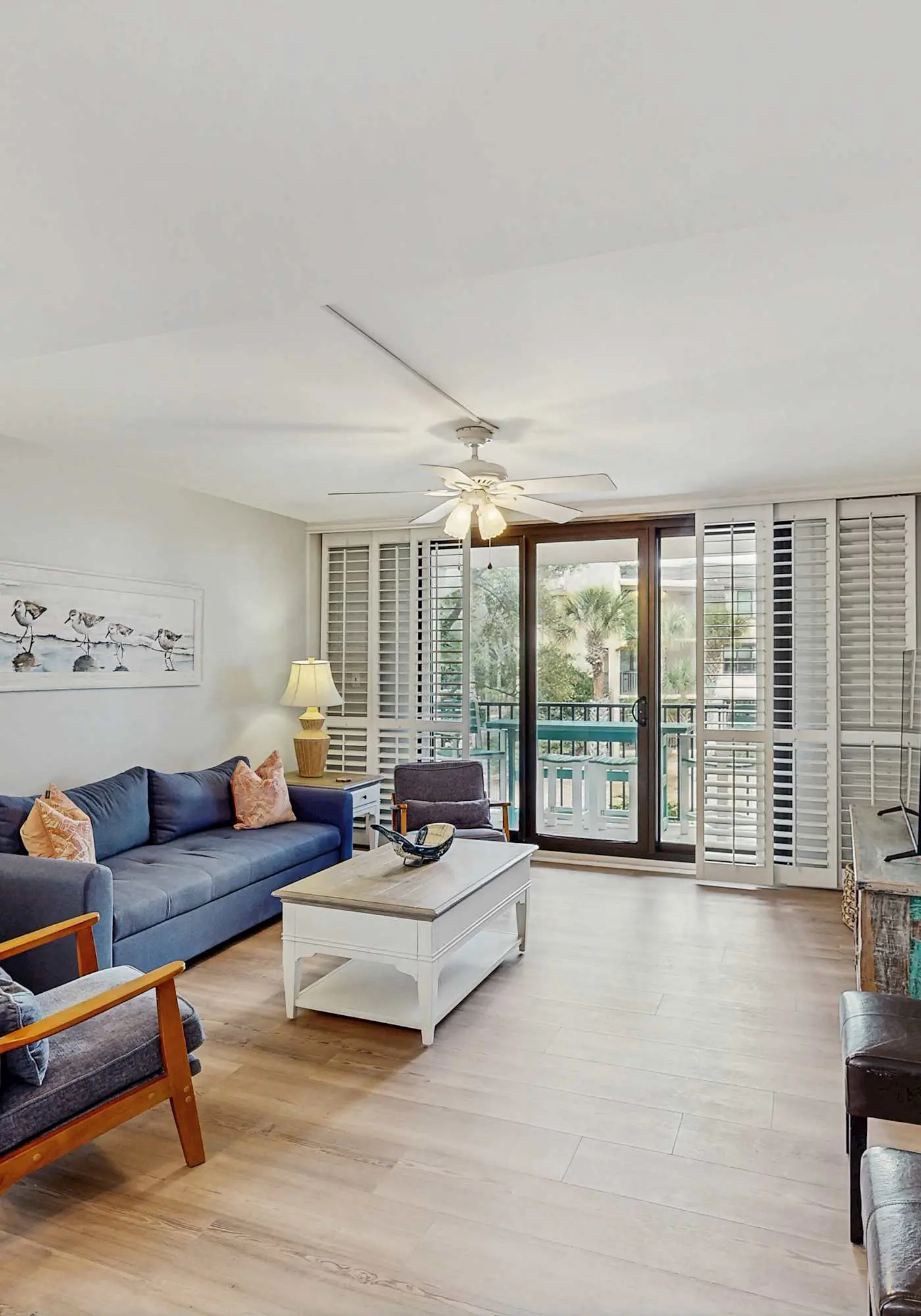 2 bedroom condo with pools, hot tub,  pickleball, tennis - near beach