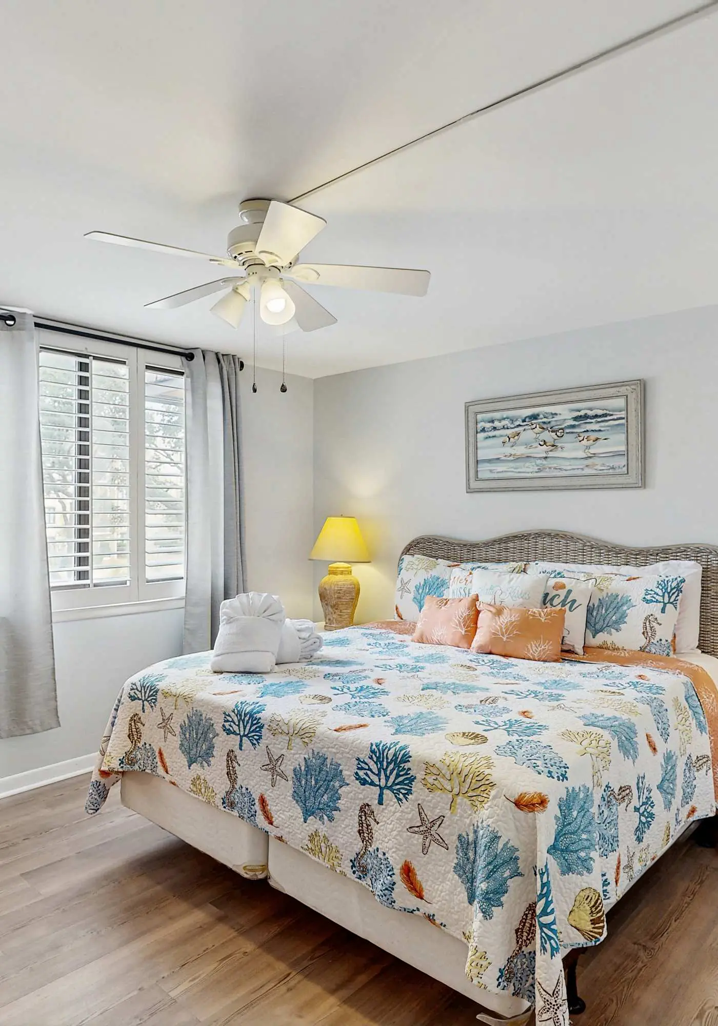 2 bedroom condo with pools, hot tub,  pickleball, tennis - near beach