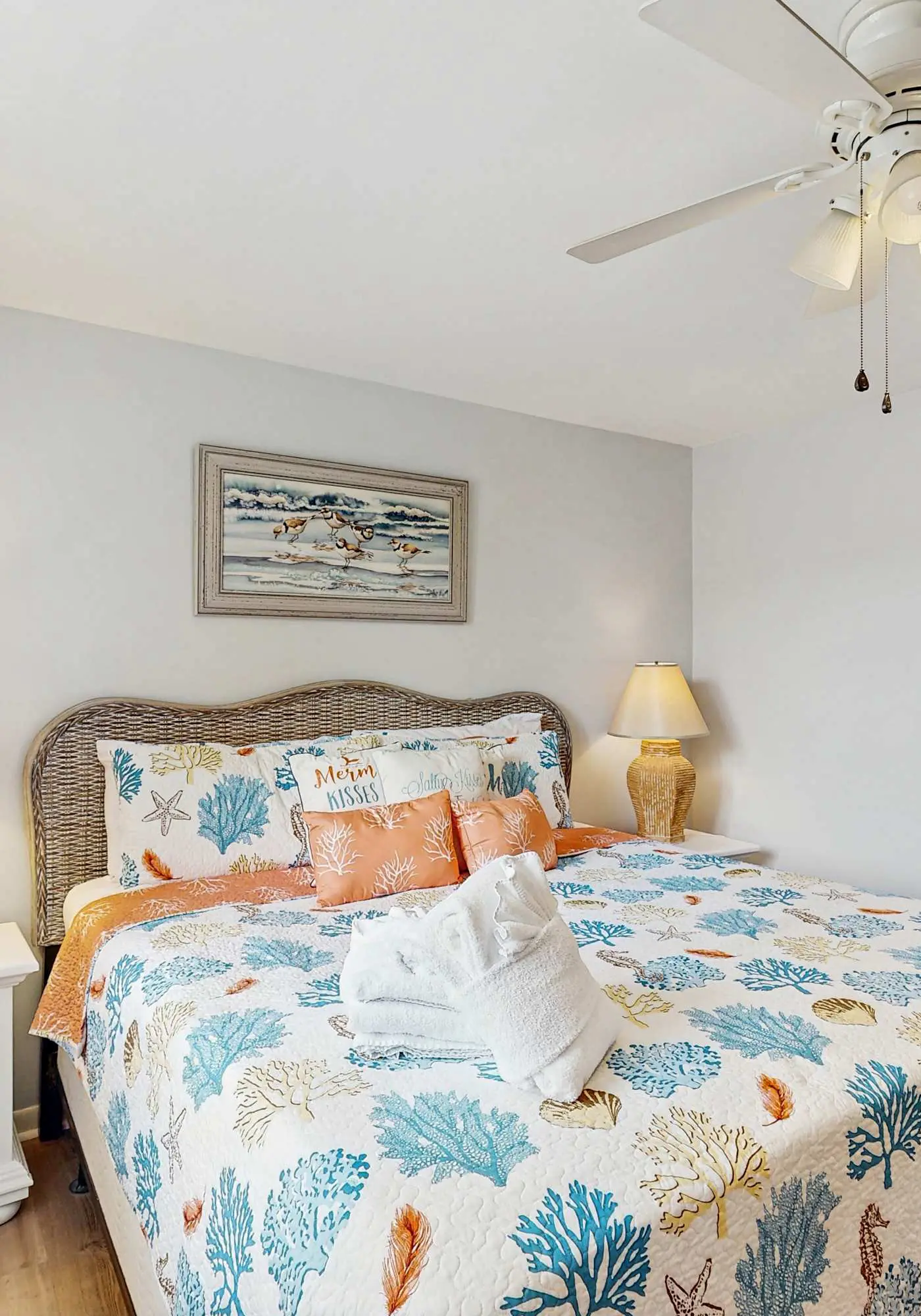 2 bedroom condo with pools, hot tub,  pickleball, tennis - near beach