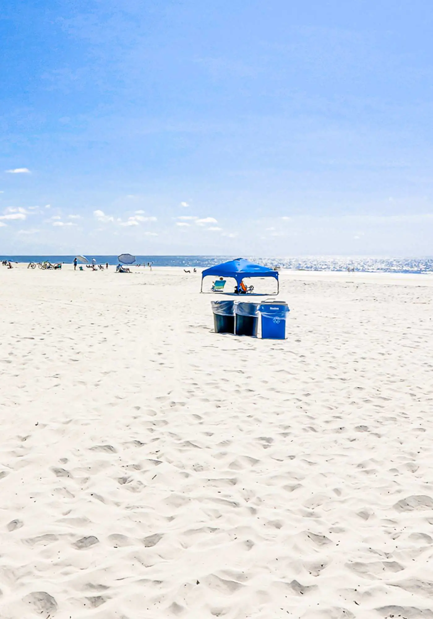 Beachy condo w/shared pools, WiFi, balcony with ocean view