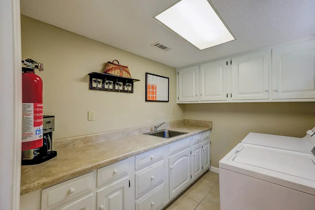 3 BR Home with private pool in Palmetto Dunes, close to beach