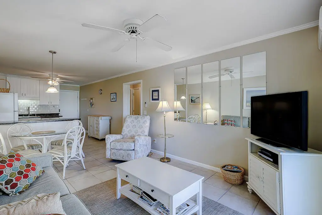 Relaxing ocean-view condo with on-site pool, private balcony & central AC