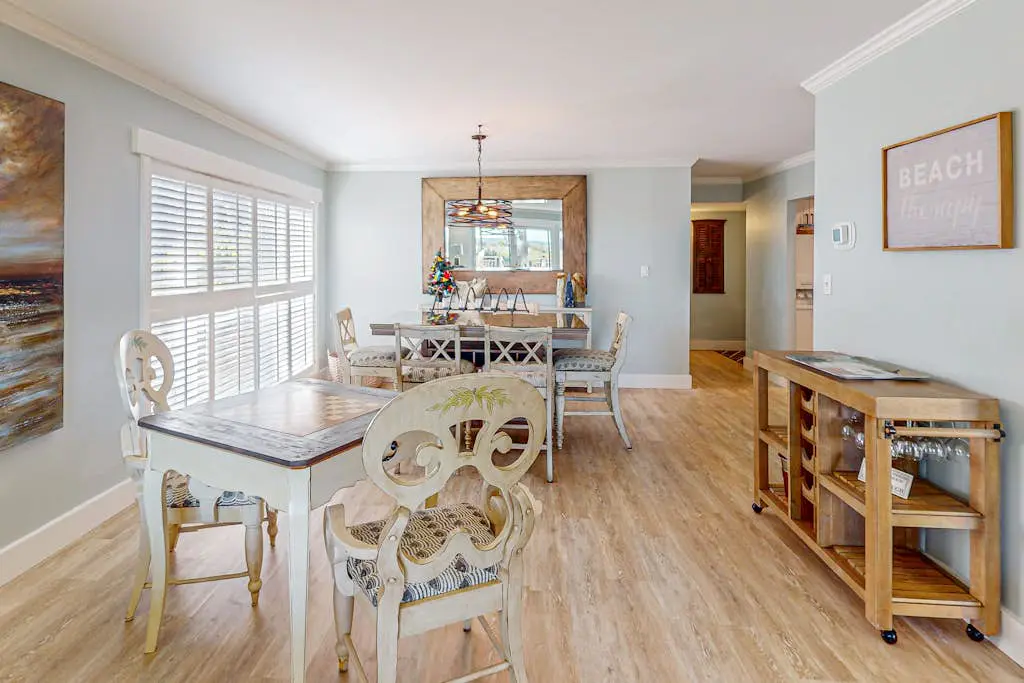 First Floor Condo near the beach with beach gear, washer/dryer, and pool