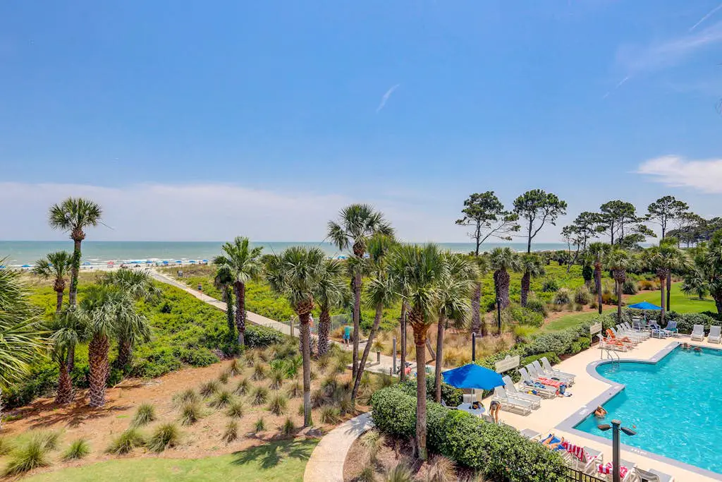 First Floor Condo near the beach with beach gear, washer/dryer, and pool