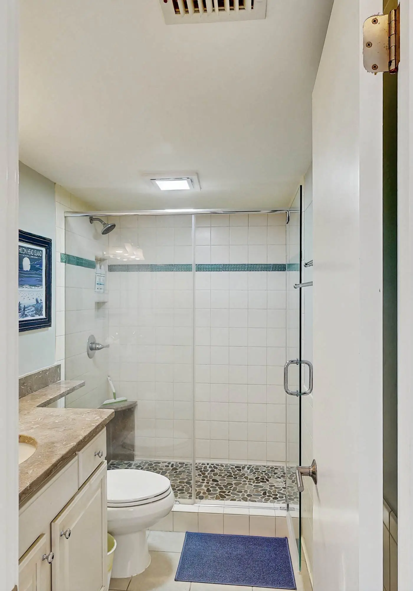 First Floor Condo near the beach with beach gear, washer/dryer, and pool