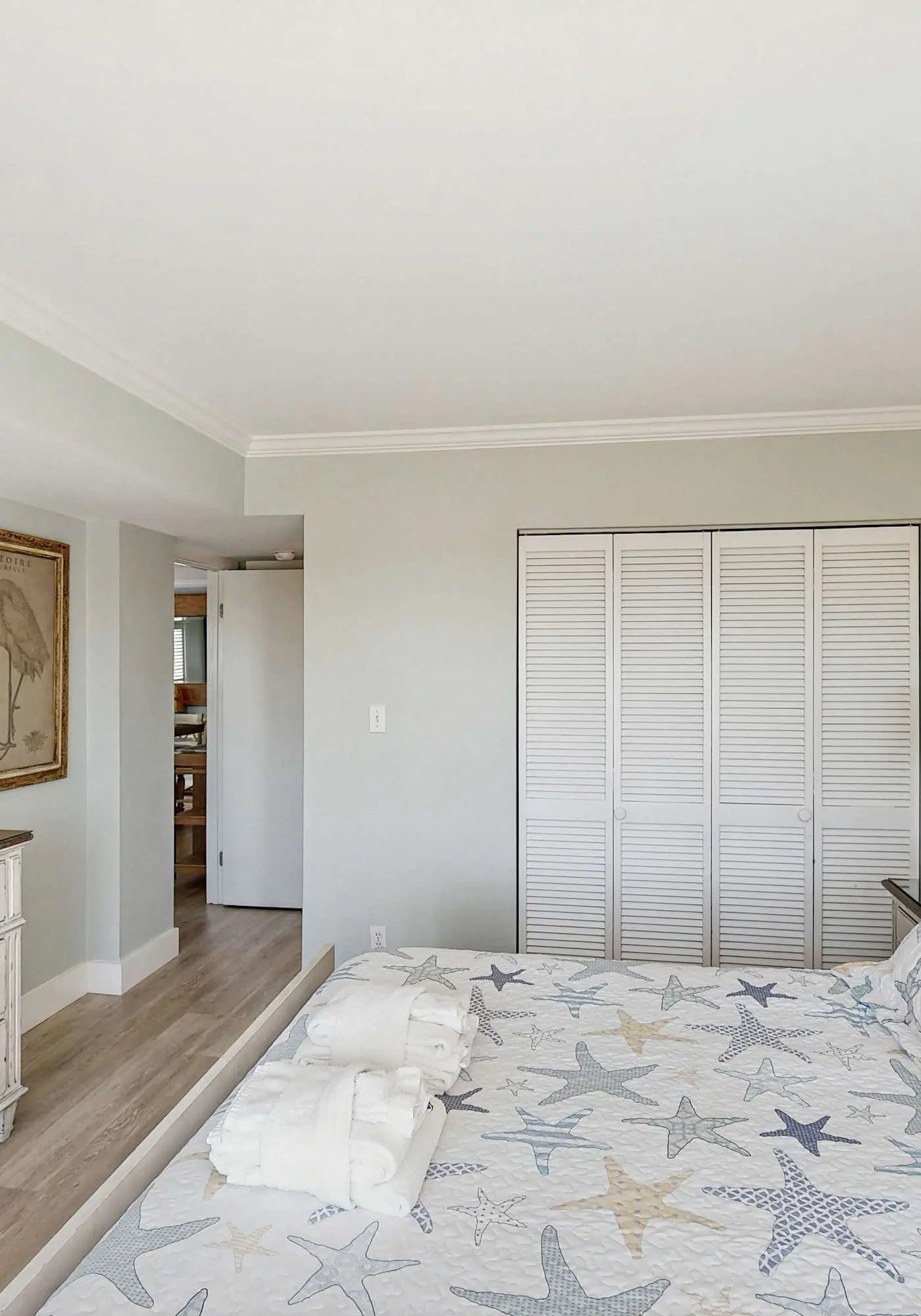 First Floor Condo near the beach with beach gear, washer/dryer, and pool