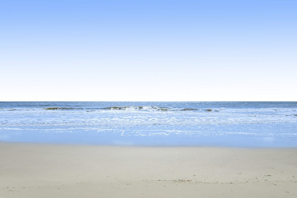 Direct Ocean View Condo with balcony, pools, tennis, pickleball