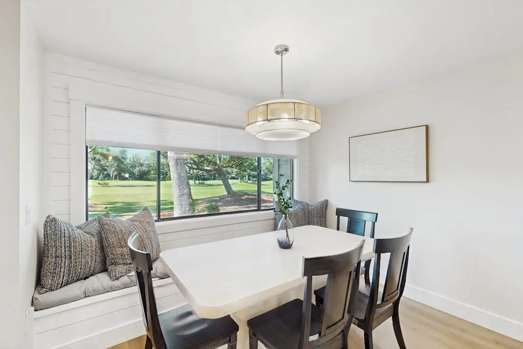 George Fazio Golf Course front condo w/ beach access & on-site pool and tennis