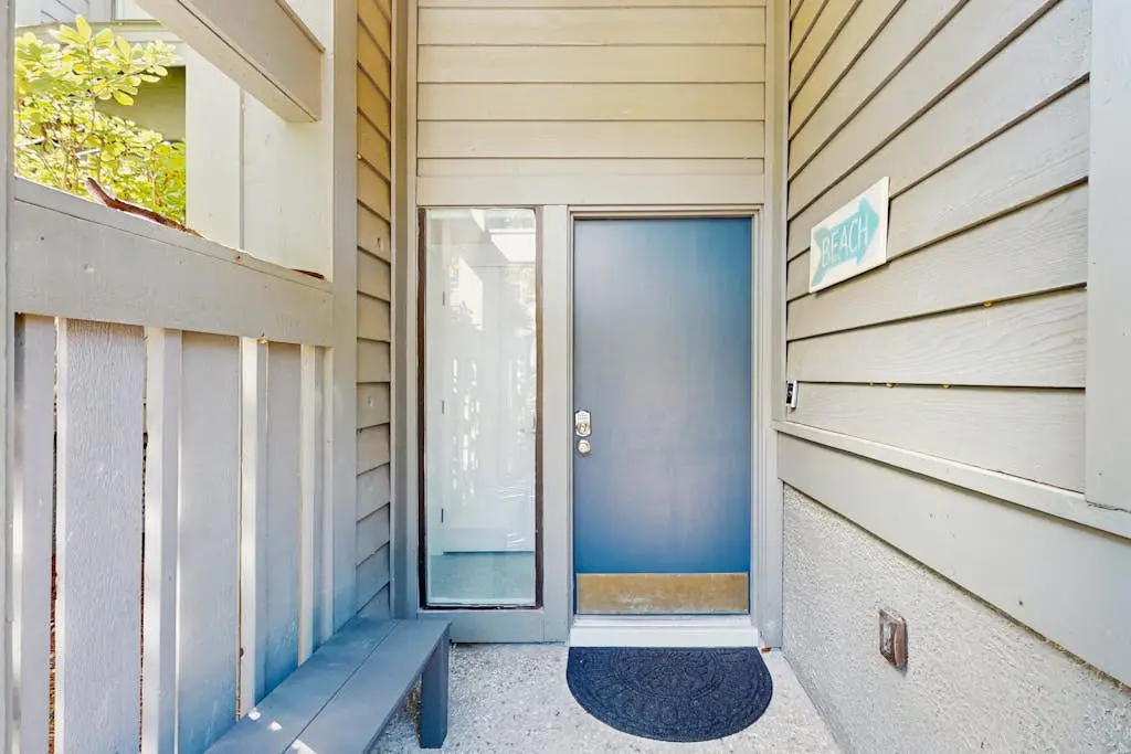 George Fazio Golf Course front condo w/ beach access & on-site pool and tennis