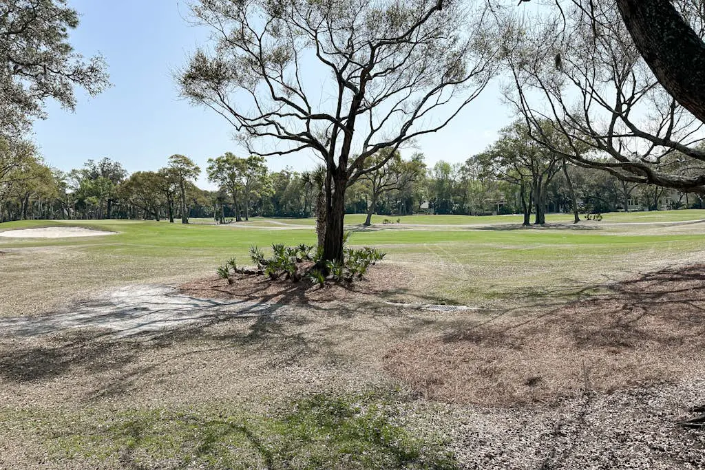 George Fazio Golf Course front condo w/ beach access & on-site pool and tennis