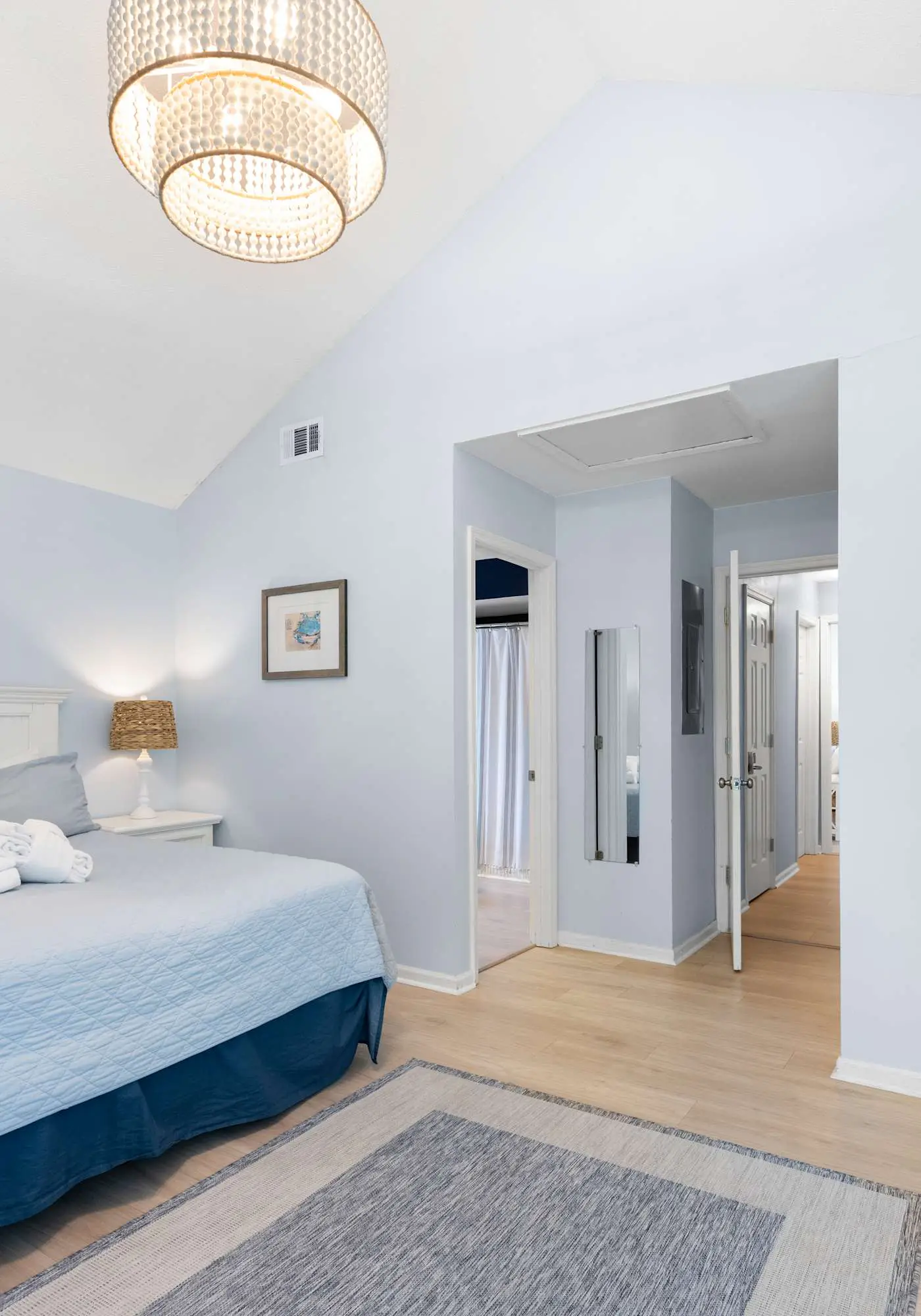 Dog-Friendly with pool, tennis, covered deck, beach nearby + golf views
