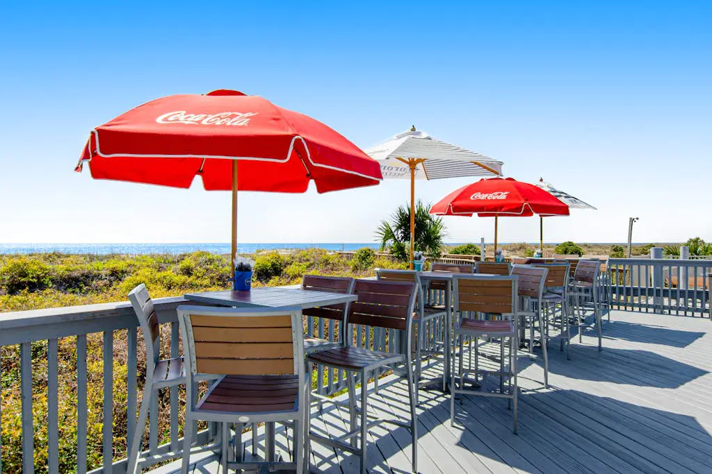 Beachfront condo w pool, tennis and pickleball, gym & balcony