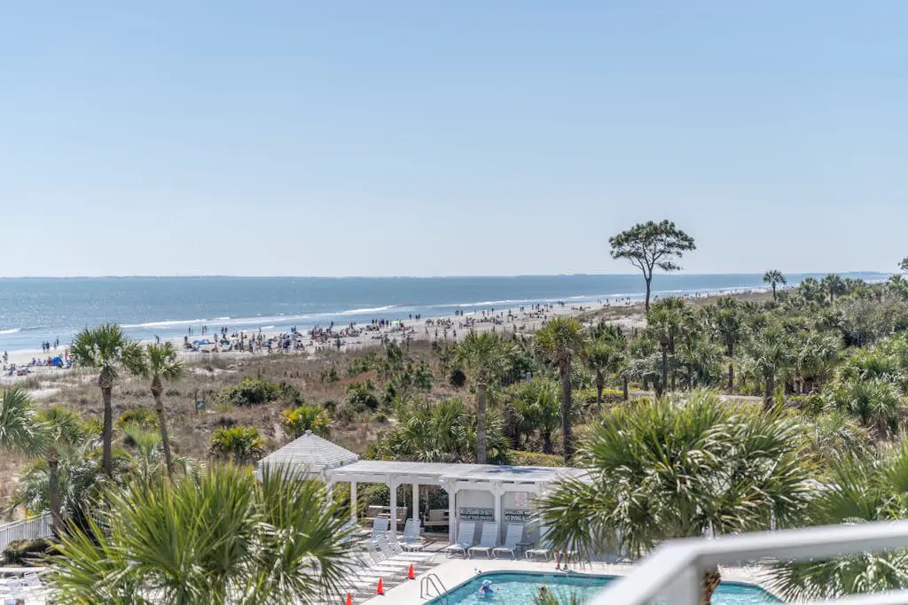 Panoramic direct oceanfront view condo w/ pool, hot tub, gym & steps to beach