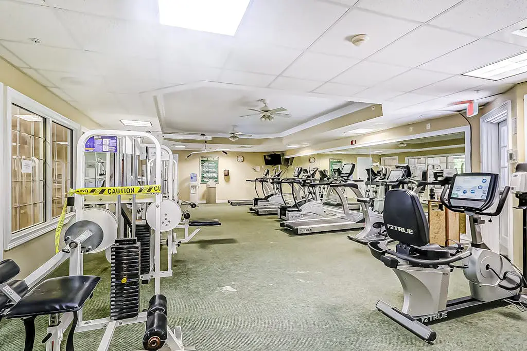 Panoramic direct oceanfront view condo w/ pool, hot tub, gym & steps to beach