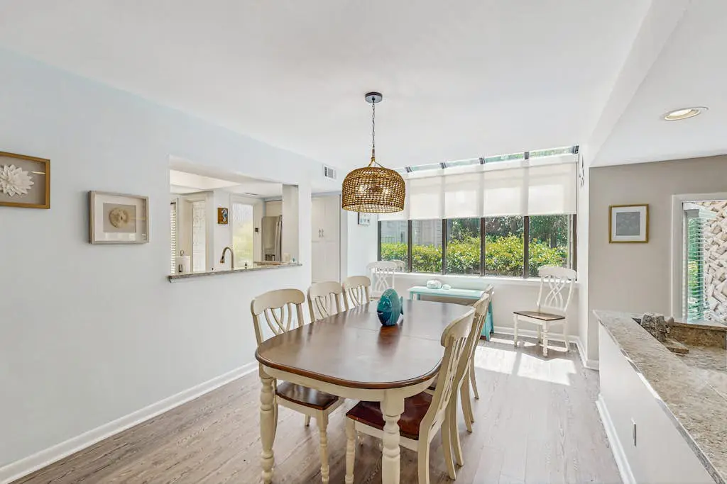 Spacious Palmetto Dunes condo with private patio, shared pool, pickleball & golf