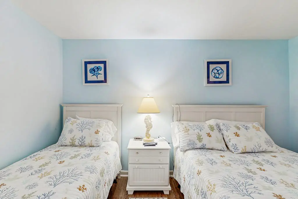 Spacious Palmetto Dunes condo with private patio, shared pool, pickleball & golf