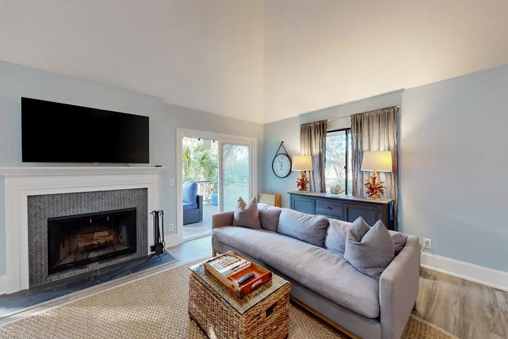 Sea Pines Home with firepit, deck and close to Lawton Stables