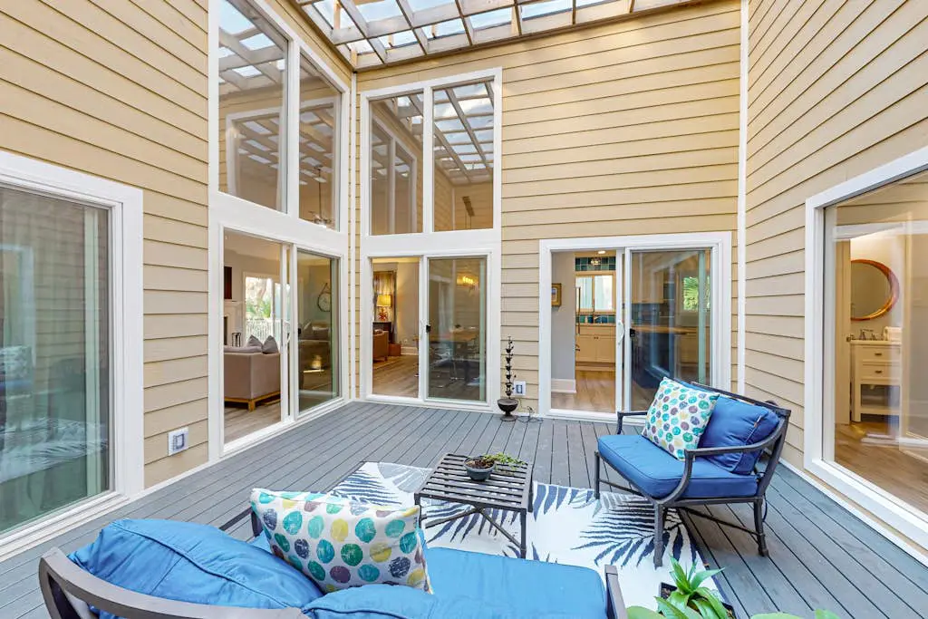 Sea Pines Home with firepit, deck and close to Lawton Stables