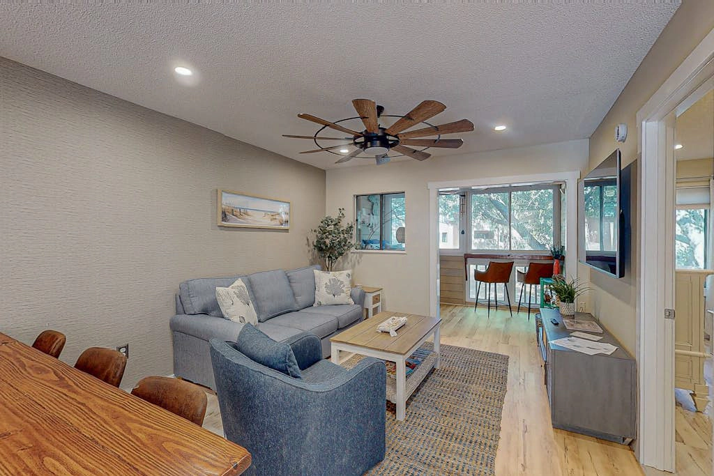 Beautiful Condo with pools,  hot tub, sauna,  and water views
