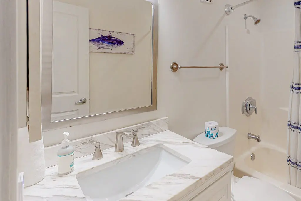 Beautiful Condo with pools,  hot tub, sauna,  and water views