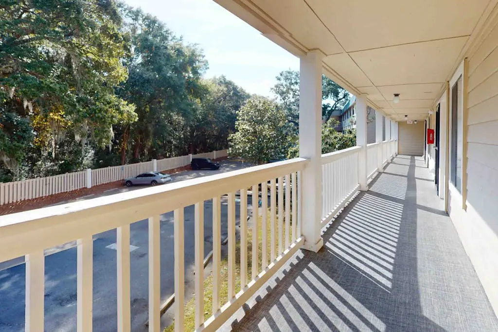 Beautiful Condo with pools,  hot tub, sauna,  and water views