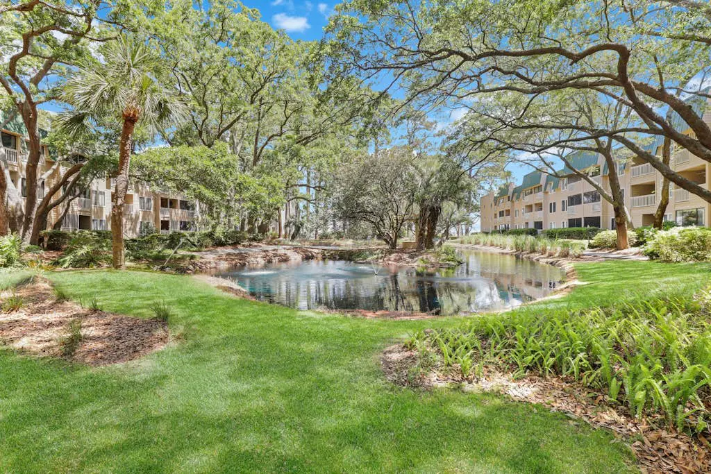 Beautiful Condo with pools,  hot tub, sauna,  and water views