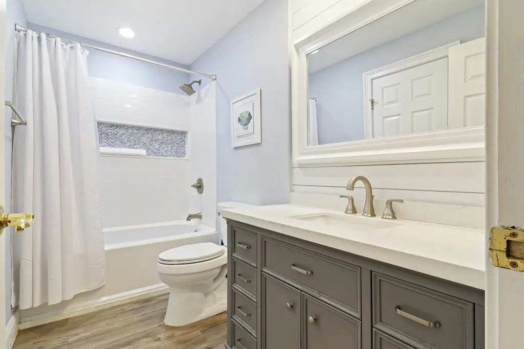 Spacious Palmetto Dunes Condo, Sunny Deck,  View of Lagoon, Complex Pool