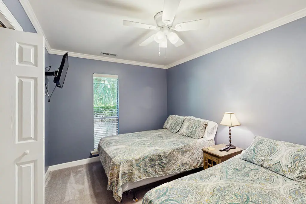 Home with private pool, fenced in yard, dog-friendly, walk to beach