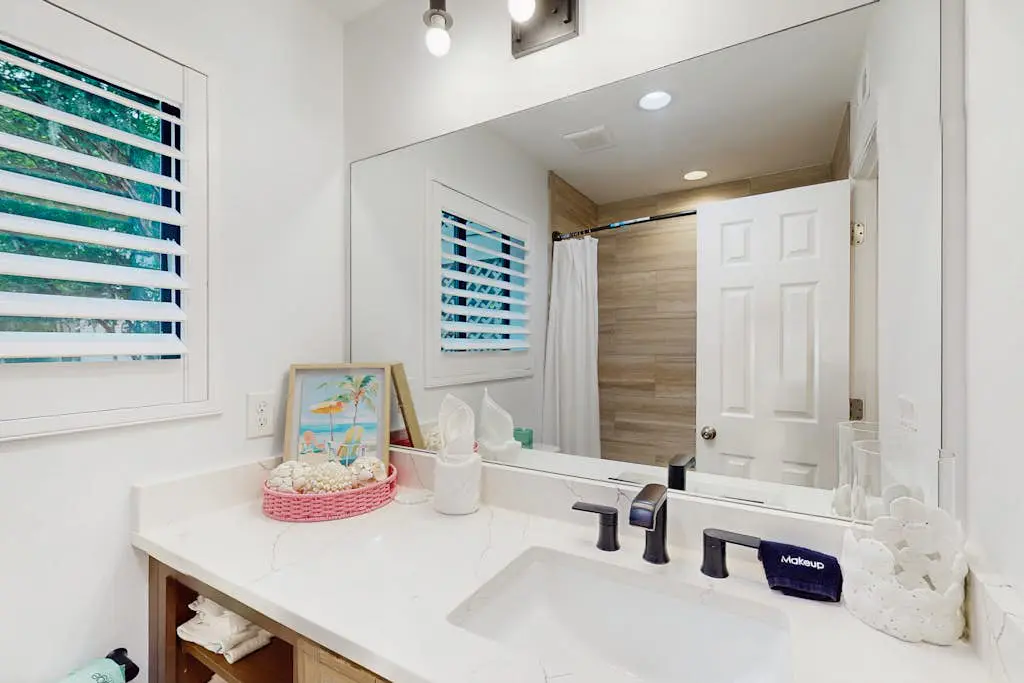 Dog-Friendly Condo with pool, golf, and just steps to the beach