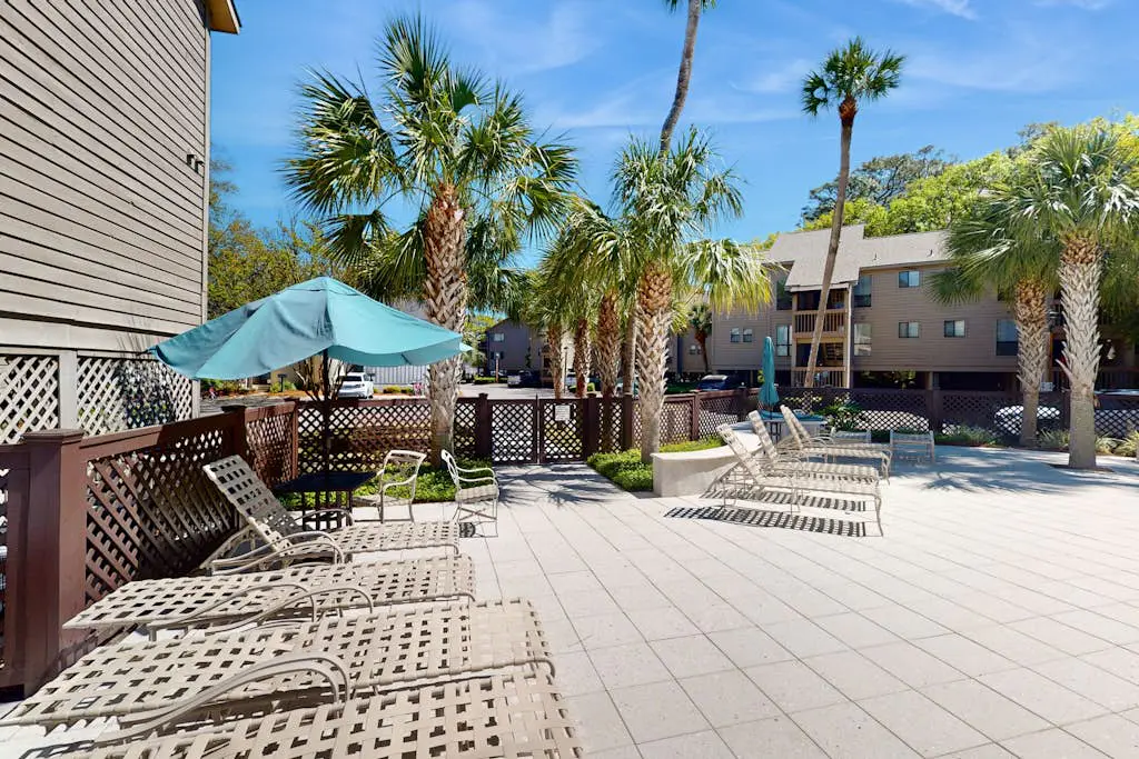 Dog-Friendly Condo with pool, golf, and just steps to the beach