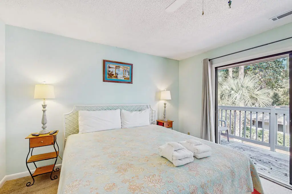 Shipyard Condo next to pool, near tennis, beach and restaurants
