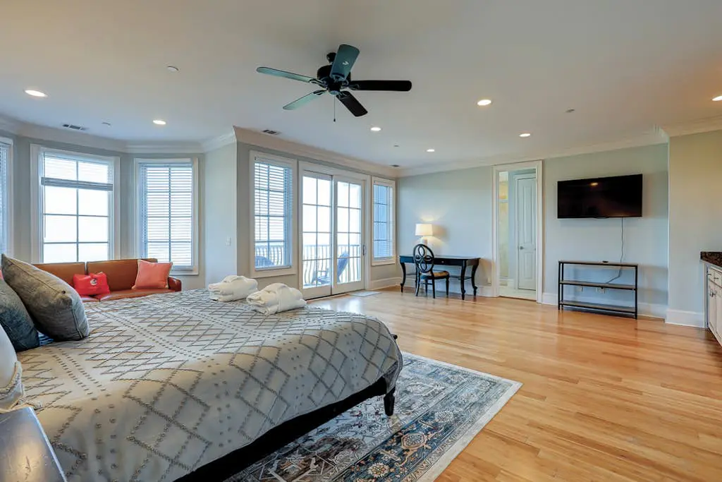 Ocean and Marsh View Home with private pool, dog friendly, beachfront