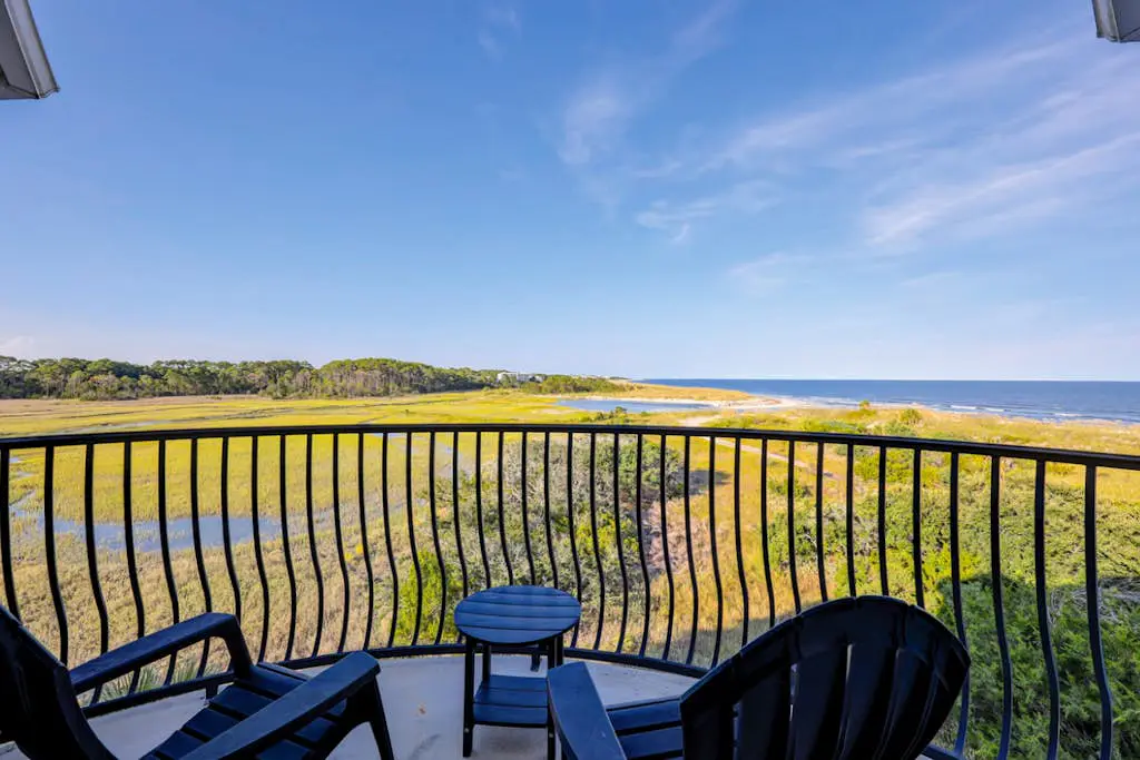 Ocean and Marsh View Home with private pool, dog friendly, beachfront