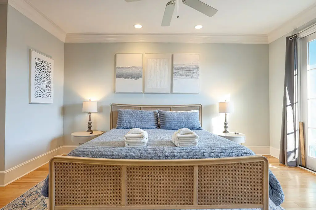 Ocean and Marsh View Home with private pool, dog friendly, beachfront